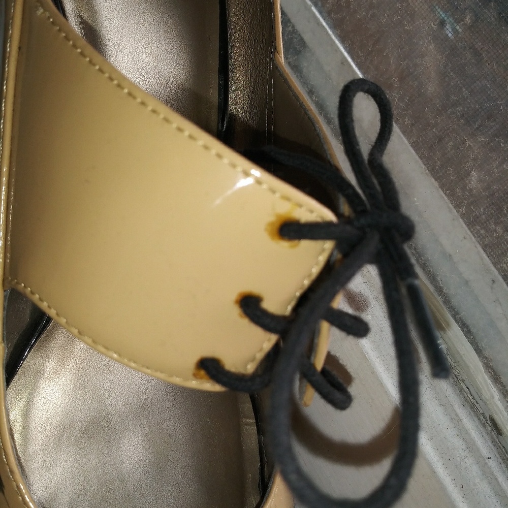 Pumps - Picture 4 of 5